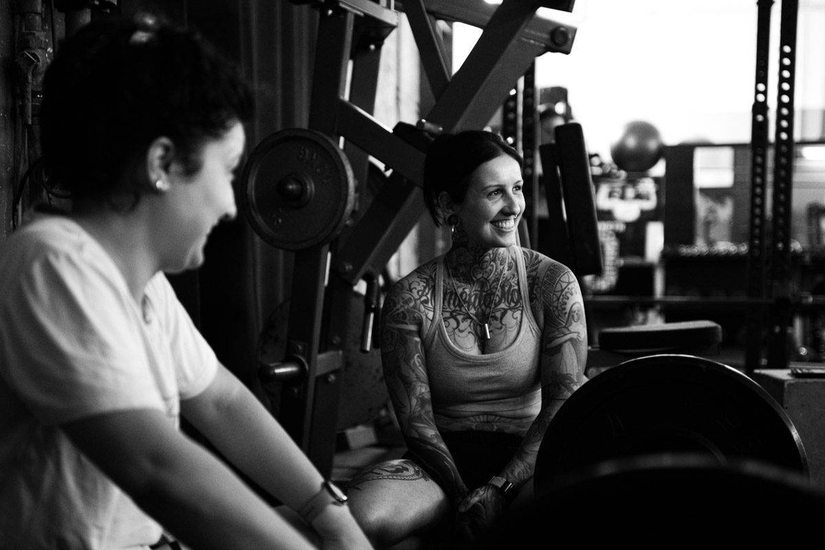 Reportage – Personal Trainerin Caro im Berlin Strength Gym